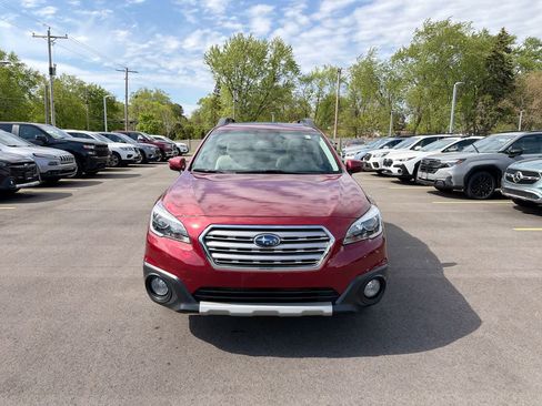 Used 2017 Subaru Outback 3.6R Limited AWD/4WD image 16
