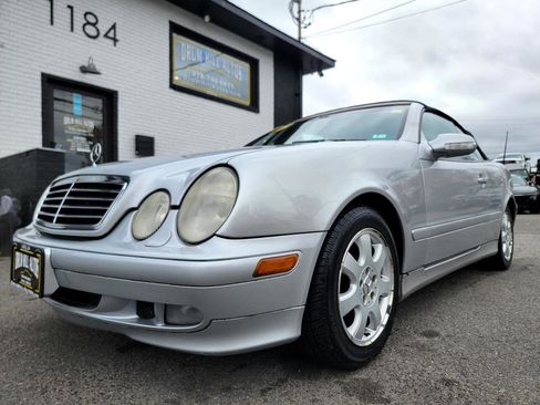 Used 2003 Mercedes-Benz CLK 320 Cabriolet image 1