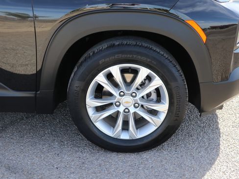 Used 2023 Chevrolet TrailBlazer LS FWD image 9