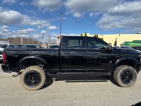 New 2025 RAM 2500 Big Horn image 6