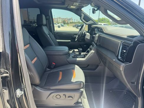 Used 2024 GMC Sierra 1500 AT4 w/ Technology Package AWD/4WD image 25