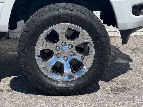 Used 2020 RAM 1500 Big Horn AWD/4WD image 3