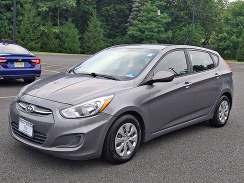 Used 2016 Hyundai Accent SE FWD image 3