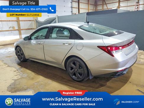 Used 2021 Hyundai Elantra SEL w/ Convenience Package FWD image 3