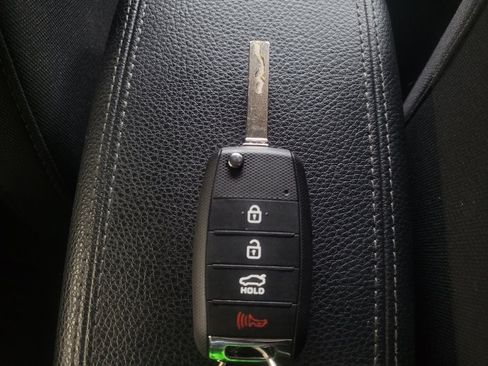 Used 2019 Kia Rio S FWD image 32