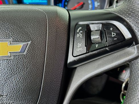 Used 2016 Chevrolet Cruze LT w/ Technology Package image 14