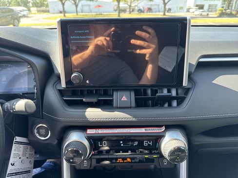 New 2025 Toyota RAV4 XLE w/ Convenience Package FWD image 18