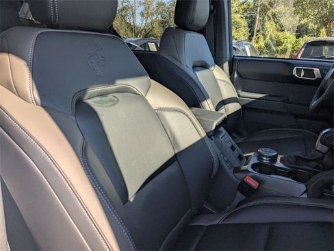 New 2025 Ford Bronco Outer Banks image 32