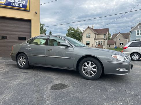 Used 2008 Buick LaCrosse CXL w/ Driver Confidence Package FWD image 5