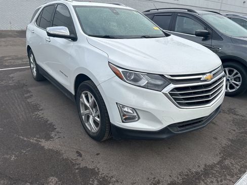 Used 2021 Chevrolet Equinox Premier FWD image 3