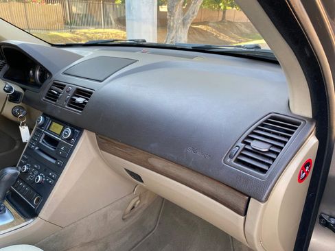 Used 2011 Volvo XC90 3.2 image 58