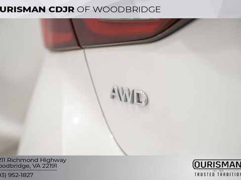Used 2020 INFINITI Q50 Luxe w/ Essential Package (3.0T Luxe) AWD/4WD image 9