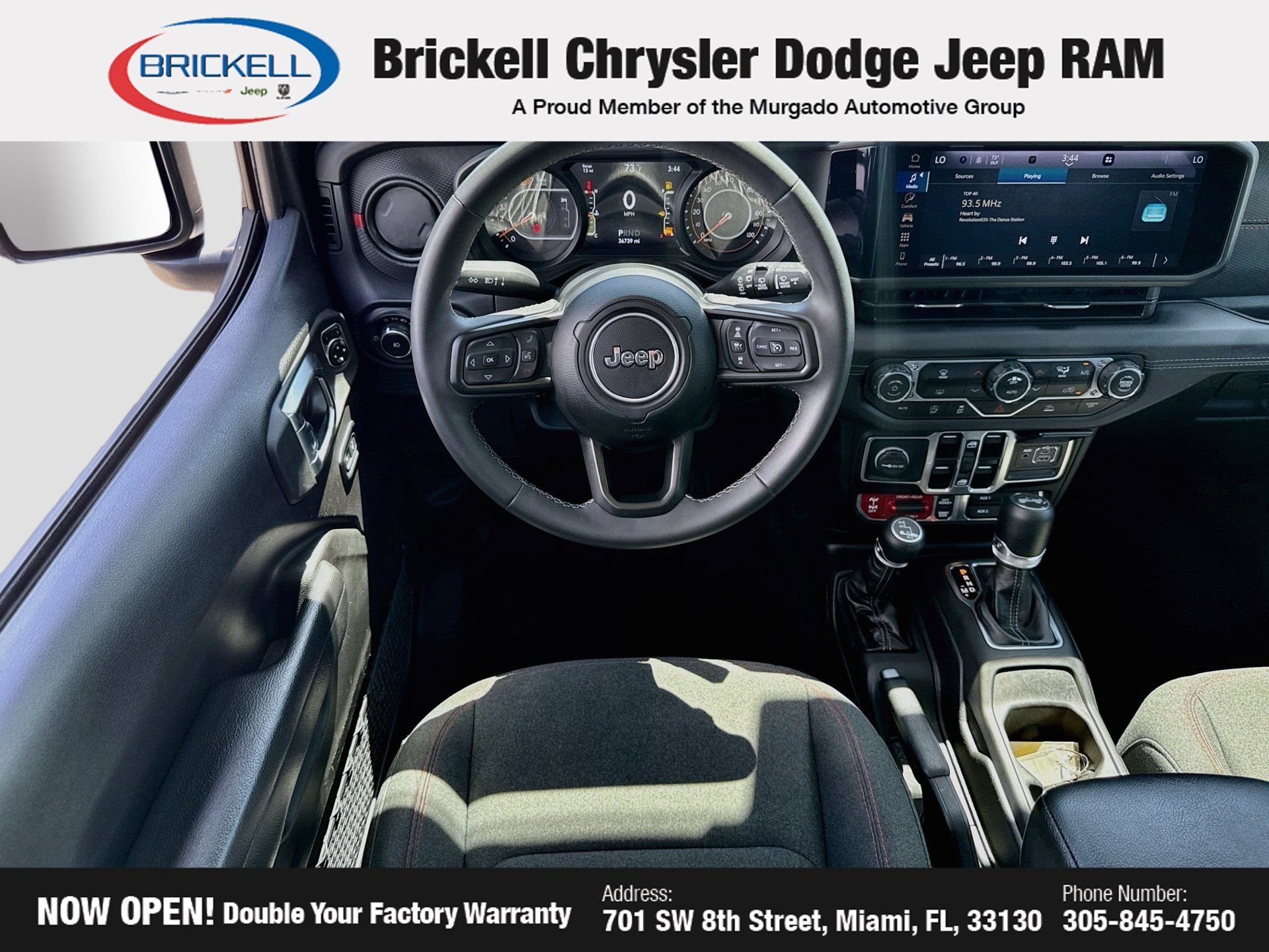 Used 2025 Jeep Wrangler Unlimited Rubicon AWD/4WD image 17