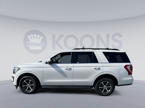 Used 2018 Ford Expedition XLT w/ Cargo Package AWD/4WD image 2