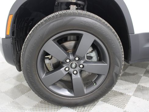Used 2024 Land Rover Defender 110 S AWD/4WD image 32