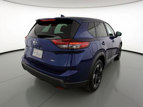 Used 2025 Nissan Rogue SV AWD/4WD image 9