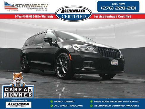 Used 2025 Chrysler Pacifica Limited FWD image 18