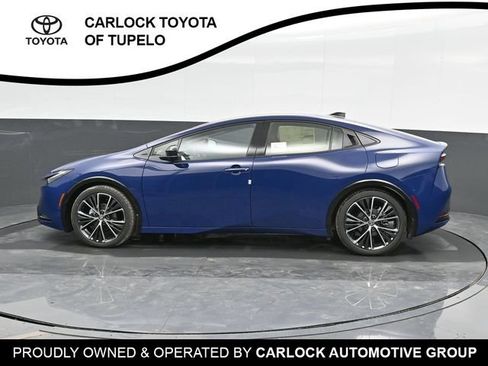 Used 2024 Toyota Prius Limited w/ Limited Premium Package FWD image 9