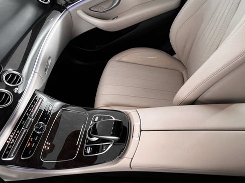 Used 2019 Mercedes-Benz E 450 4MATIC Sedan image 30