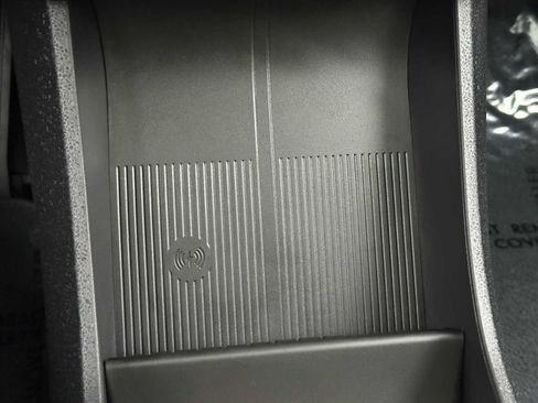 New 2025 Volvo EX30 Plus w/ Protection Package Premier image 29