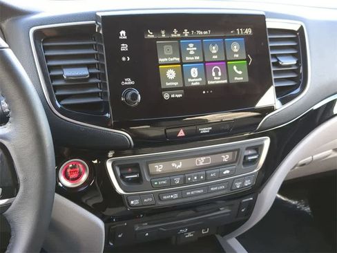Used 2020 Honda Pilot Touring image 31
