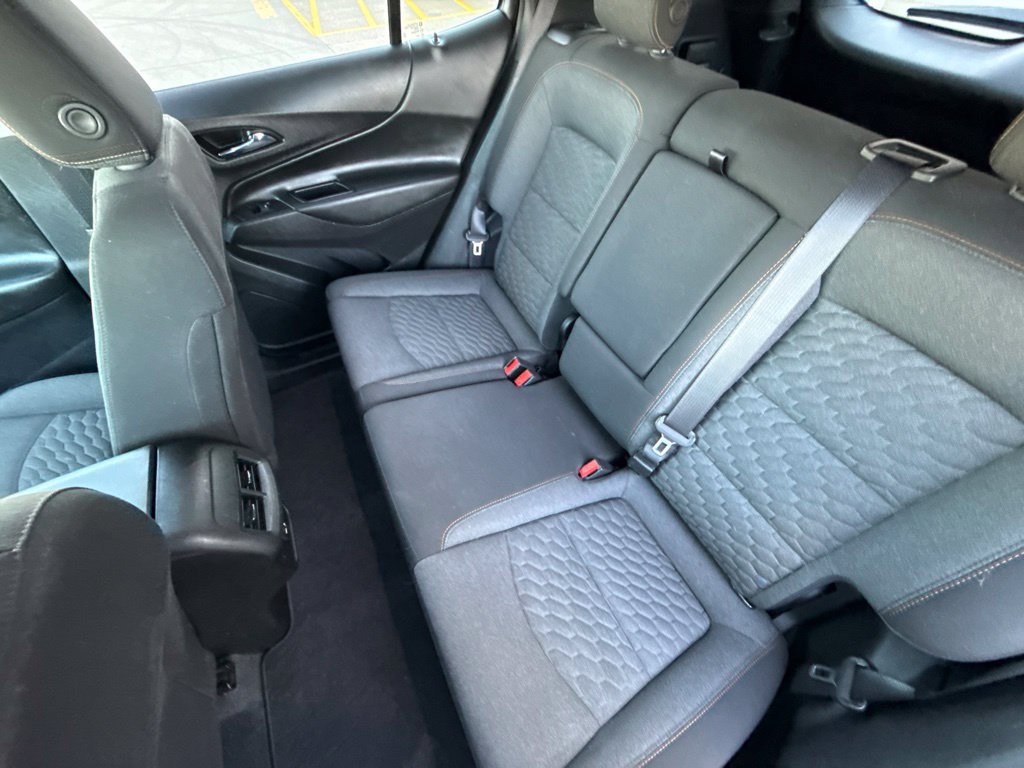 Used 2020 Chevrolet Equinox LT AWD/4WD image 17