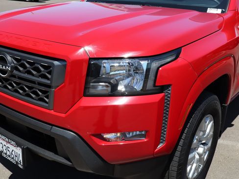 Used 2022 Nissan Frontier SV RWD image 8