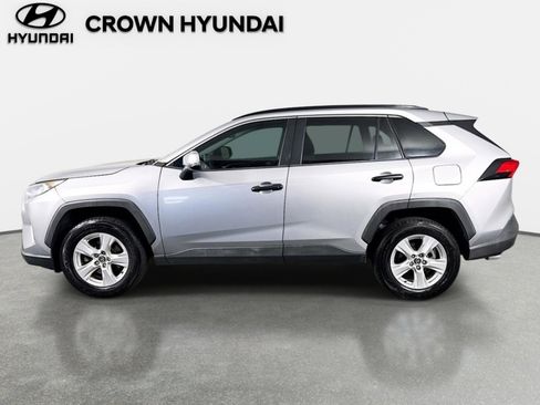 Used 2020 Toyota RAV4 XLE w/ Convenience Package FWD image 9