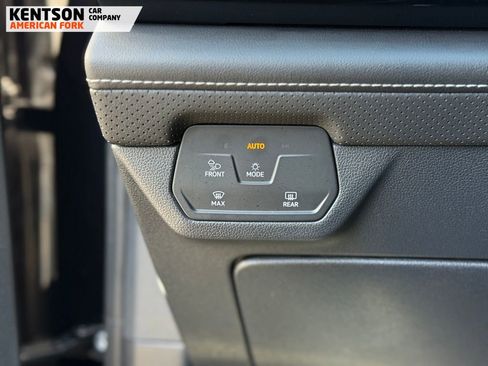 Used 2025 Volkswagen Atlas SE AWD/4WD image 22