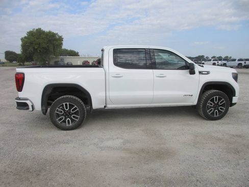 New 2026 GMC Sierra 1500 AT4 w/ AT4 Premium Package AWD/4WD image 3
