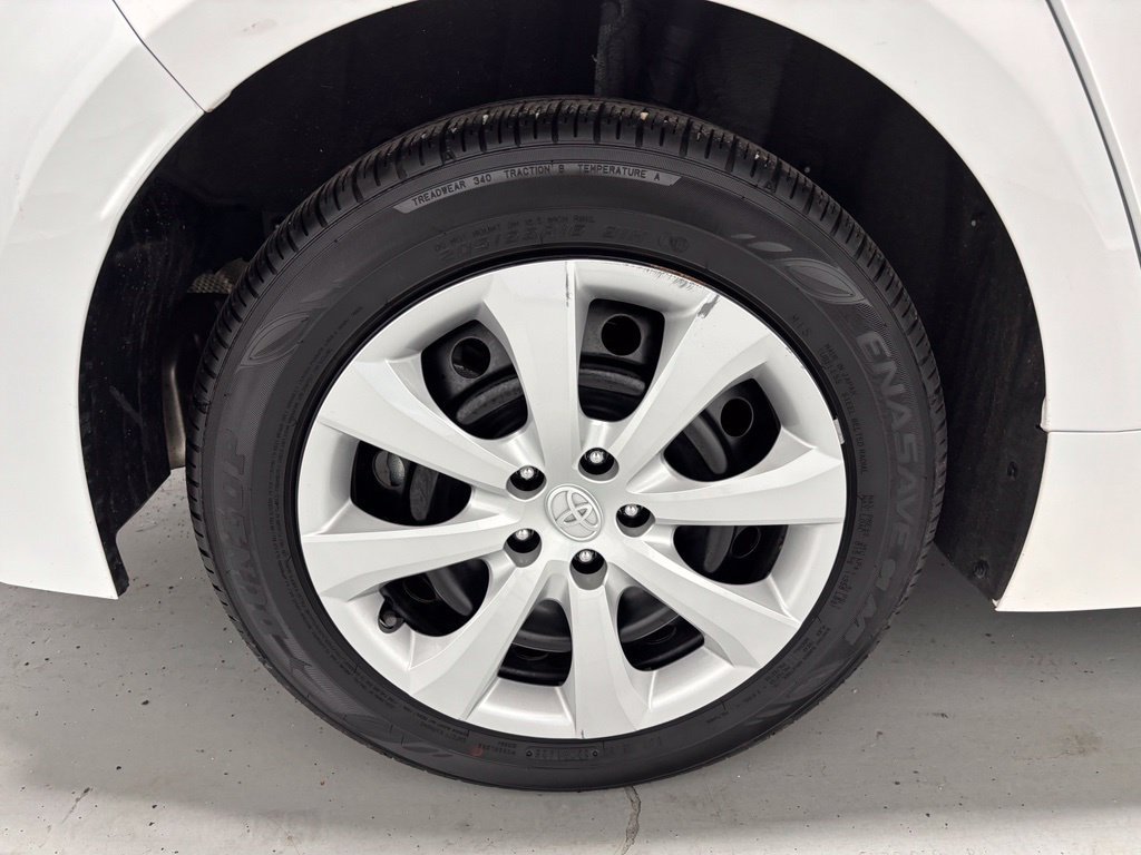 Used 2025 Toyota Corolla LE FWD image 63