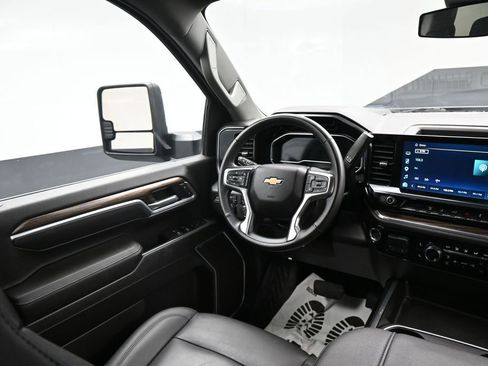 Used 2025 Chevrolet Silverado 2500 LT AWD/4WD image 21