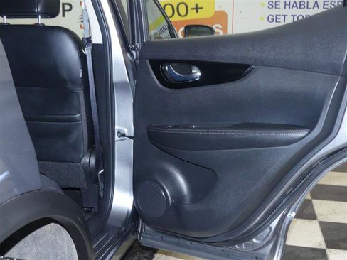 Used 2022 Nissan Rogue Sport SL image 21