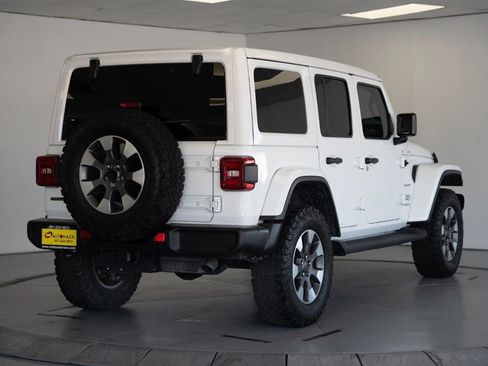 Used 2021 Jeep Wrangler Unlimited Sahara AWD/4WD image 7
