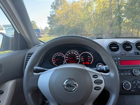 Used 2010 Nissan Altima 2.5 S image 29