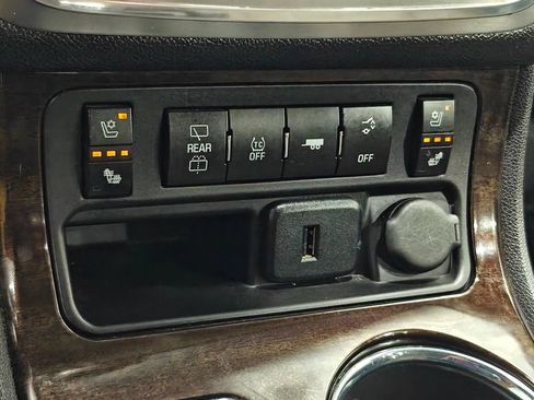 Used 2015 GMC Acadia SLT AWD/4WD image 9