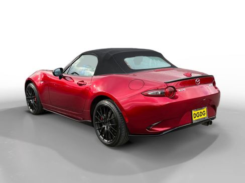 Certified 2023 MAZDA MX-5 Miata Club w/ Brembo/BBS Recaro Package image 3