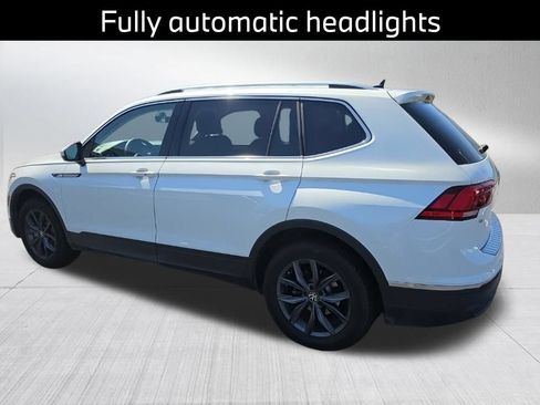 Used 2023 Volkswagen Tiguan SE FWD image 9