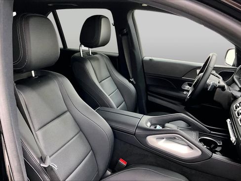 Certified 2025 Mercedes-Benz GLE 350 4MATIC image 9