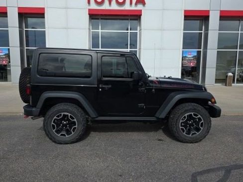 Used 2016 Jeep Wrangler Rubicon AWD/4WD image 6