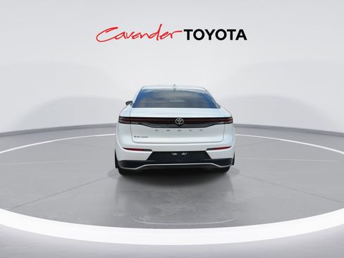 Used 2024 Toyota Crown XLE image 7