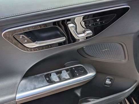 Used 2022 Mercedes-Benz C 300 4MATIC Sedan image 18