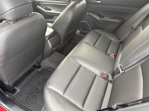Used 2025 Nissan Altima 2.5 SR FWD image 29