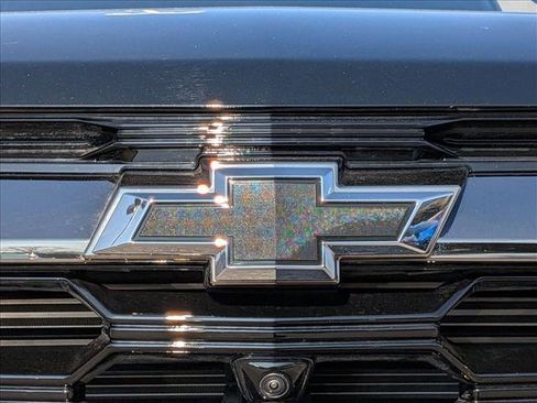 New 2026 Chevrolet Equinox ACTIV w/ Safety and Technology Package image 17