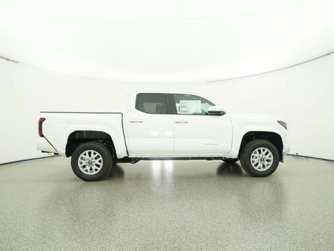 New 2026 Toyota Tacoma SR5 image 26