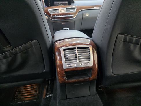 Used 2010 Mercedes-Benz S 550 image 27