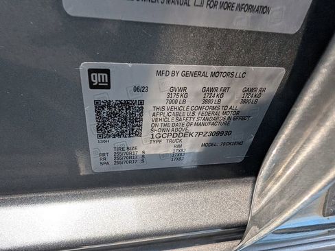 Used 2023 Chevrolet Silverado 1500 LT w/ Protection Package AWD/4WD image 36