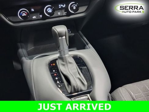 Certified 2025 Honda HR-V LX image 22