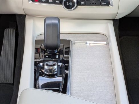 Used 2023 Volvo XC60 B5 Plus w/ Climate Package image 20
