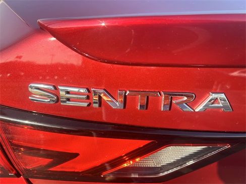 Used 2020 Nissan Sentra SR w/ Electronics Package image 30